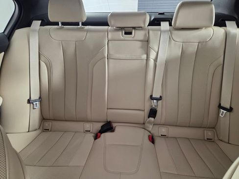 Used 2023 BMW 530i w/ Convenience Package RWD image 21