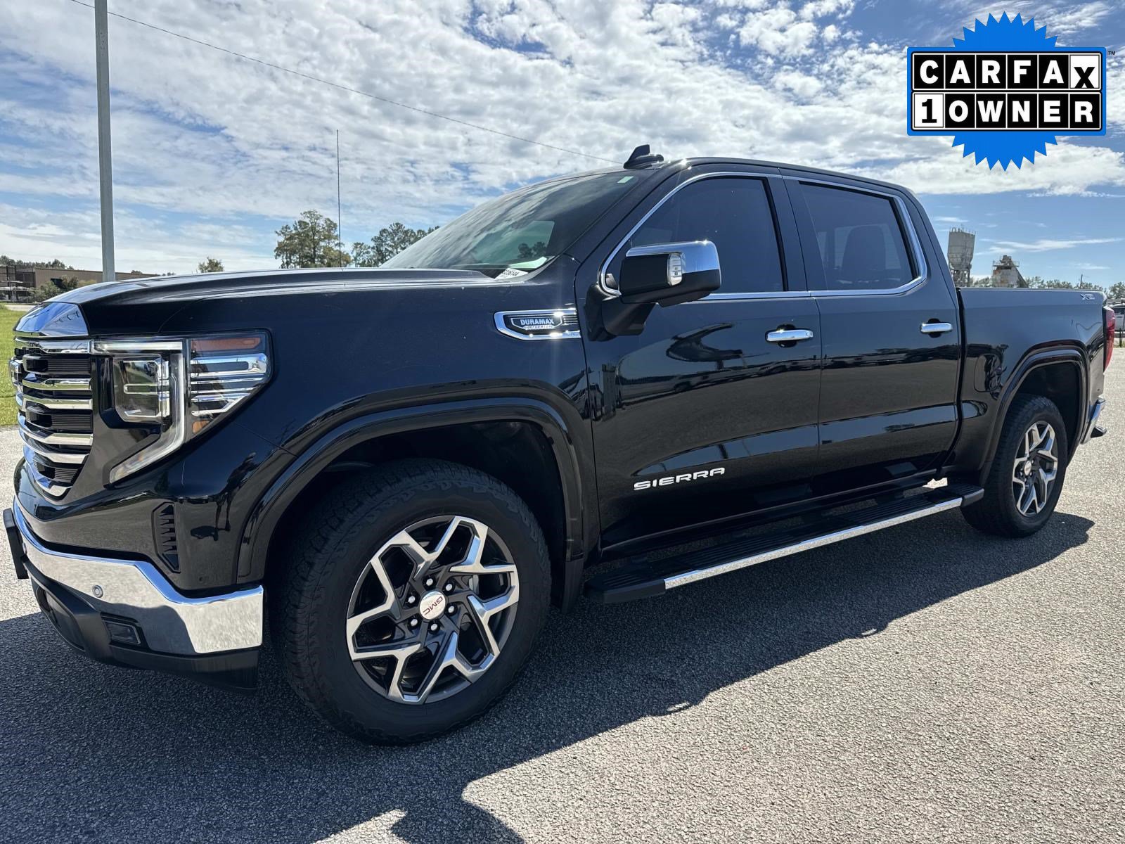 Used 2024 GMC Sierra 1500 SLT w/ SLT Premium Plus Package AWD/4WD image 8