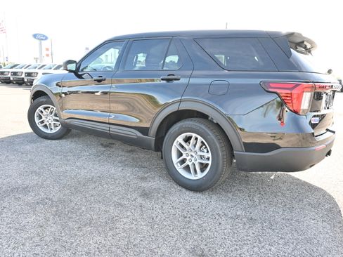 New 2026 Ford Explorer Active image 7