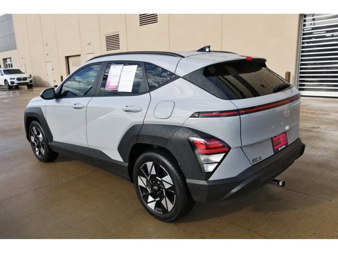 Certified 2025 Hyundai Kona SEL FWD image 7
