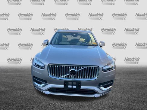 Certified 2023 Volvo XC90 B6 Plus image 5