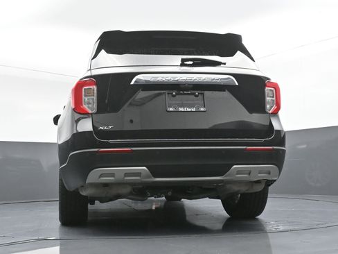 Used 2021 Ford Explorer XLT w/ Equipment Group 202A RWD image 31