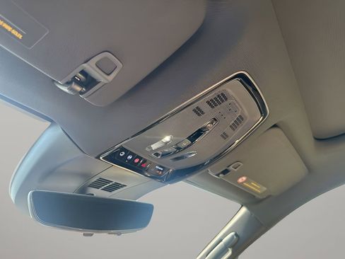 New 2026 Cadillac Lyriq Signature Luxury w/ Nappa Leather Package AWD/4WD image 32