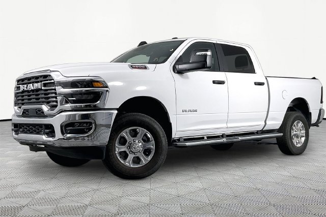 Used 2026 RAM 2500 Big Horn AWD/4WD image 1