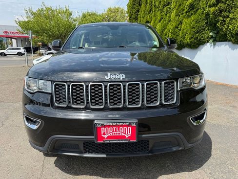 Used 2022 Jeep Grand Cherokee Laredo E AWD/4WD image 3