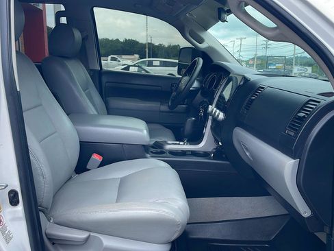 Used 2011 Toyota Tundra 4x4 CrewMax w/ TRD Off-Road Pkg image 13