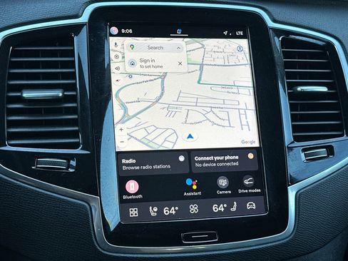 Certified 2023 Volvo XC90 B5 Plus AWD/4WD image 23