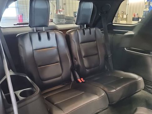 Used 2016 Ford Explorer Sport AWD/4WD image 39