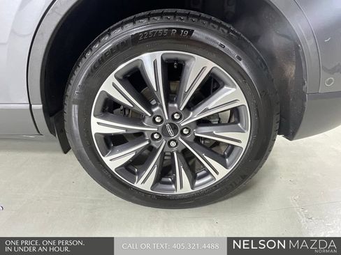 Used 2021 Lincoln Corsair Reserve w/ Equipment Group 201A AWD/4WD image 10