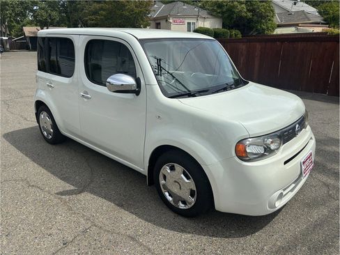 Used 2011 Nissan Cube 1.8 S w/ Exterior Accent Pkg image 1