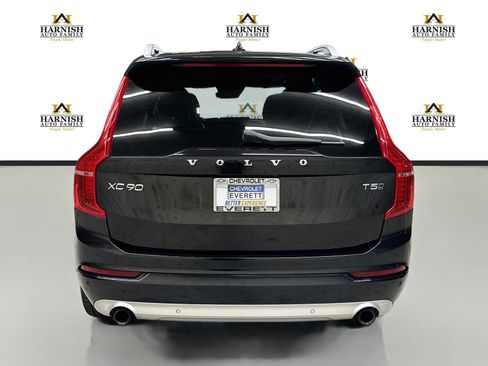 Used 2018 Volvo XC90 T5 Momentum w/ Convenience Package AWD/4WD image 7