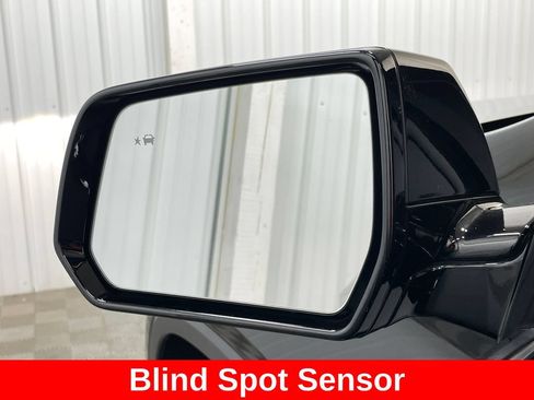 Used 2020 Chevrolet Traverse RS AWD/4WD image 36