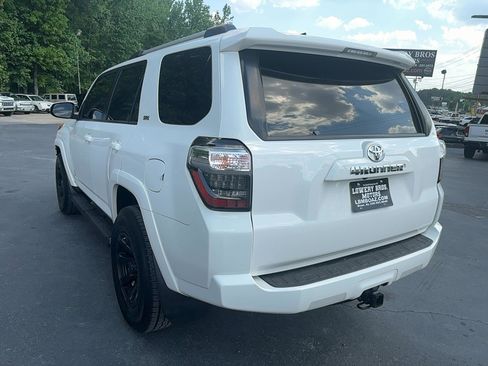 Used 2019 Toyota 4Runner SR5 Premium RWD image 4