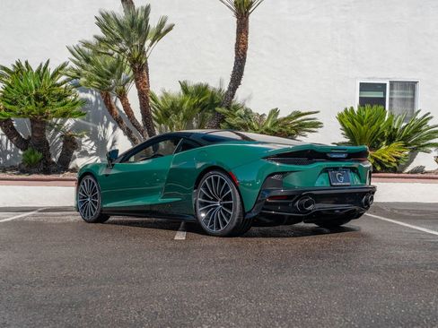 Used 2023 McLaren GT image 31