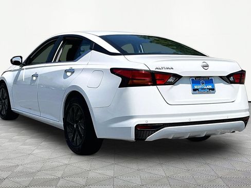 Used 2024 Nissan Altima 2.5 S FWD image 5