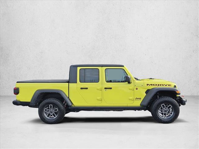 Used 2024 Jeep Gladiator Mojave w/ Technology Group AWD/4WD image 4