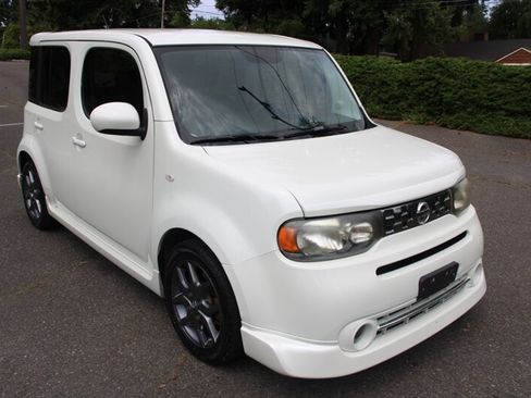 Used 2009 Nissan Cube 1.8 SL w/ Ginormous Pkg FWD image 2