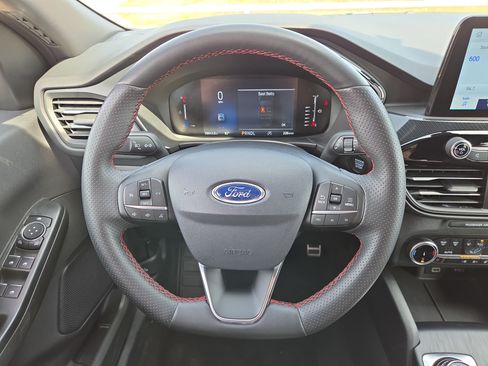 Certified 2024 Ford Escape ST-Line AWD/4WD image 18