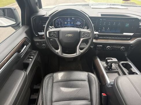 Used 2023 Chevrolet Silverado 1500 RST AWD/4WD image 26