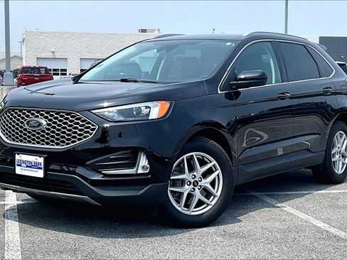 Used 2024 Ford Edge SEL w/ Convenience Package AWD/4WD image 3