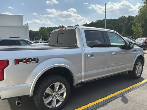 Used 2018 Ford F150 Platinum w/ Equipment Group 701A Luxury AWD/4WD image 6