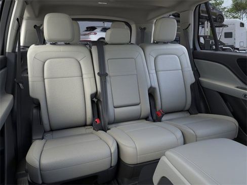 New 2026 Lincoln Aviator Reserve image 11