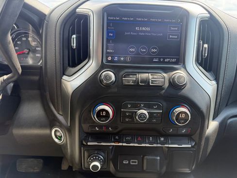 Used 2019 Chevrolet Silverado 1500 RST w/ All-Star Edition AWD/4WD image 11