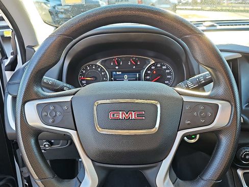 Used 2024 GMC Terrain SLE image 19
