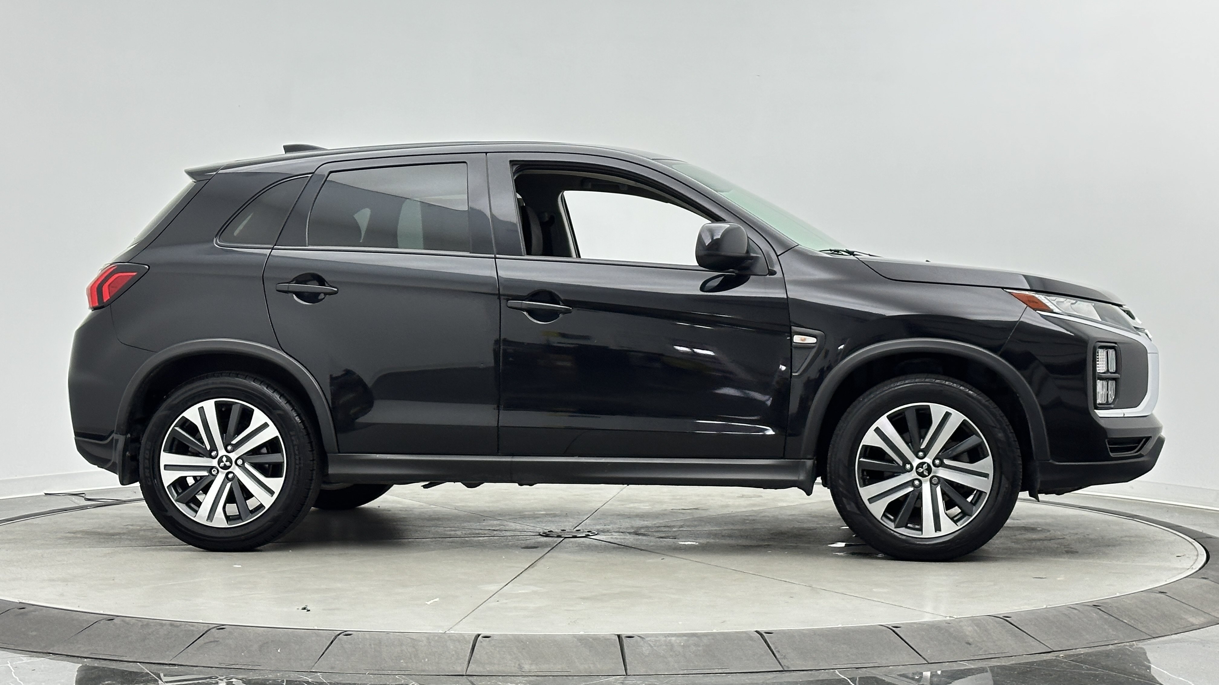 Used 2023 Mitsubishi Outlander Sport AWD image 8