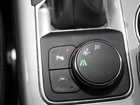 Used 2024 Chevrolet Blazer LT w/ Convenience Package FWD image 42