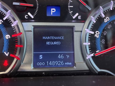 Used 2017 Toyota 4Runner Limited image 9