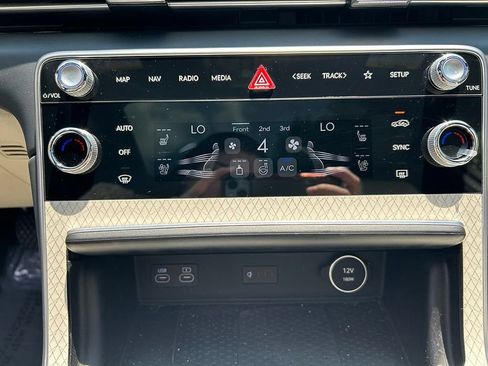Certified 2026 Genesis GV80 3.5T Prestige AWD/4WD image 19
