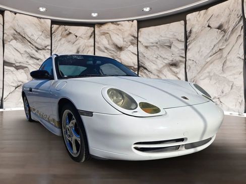 Used 2001 Porsche 911 Carrera 4 image 3