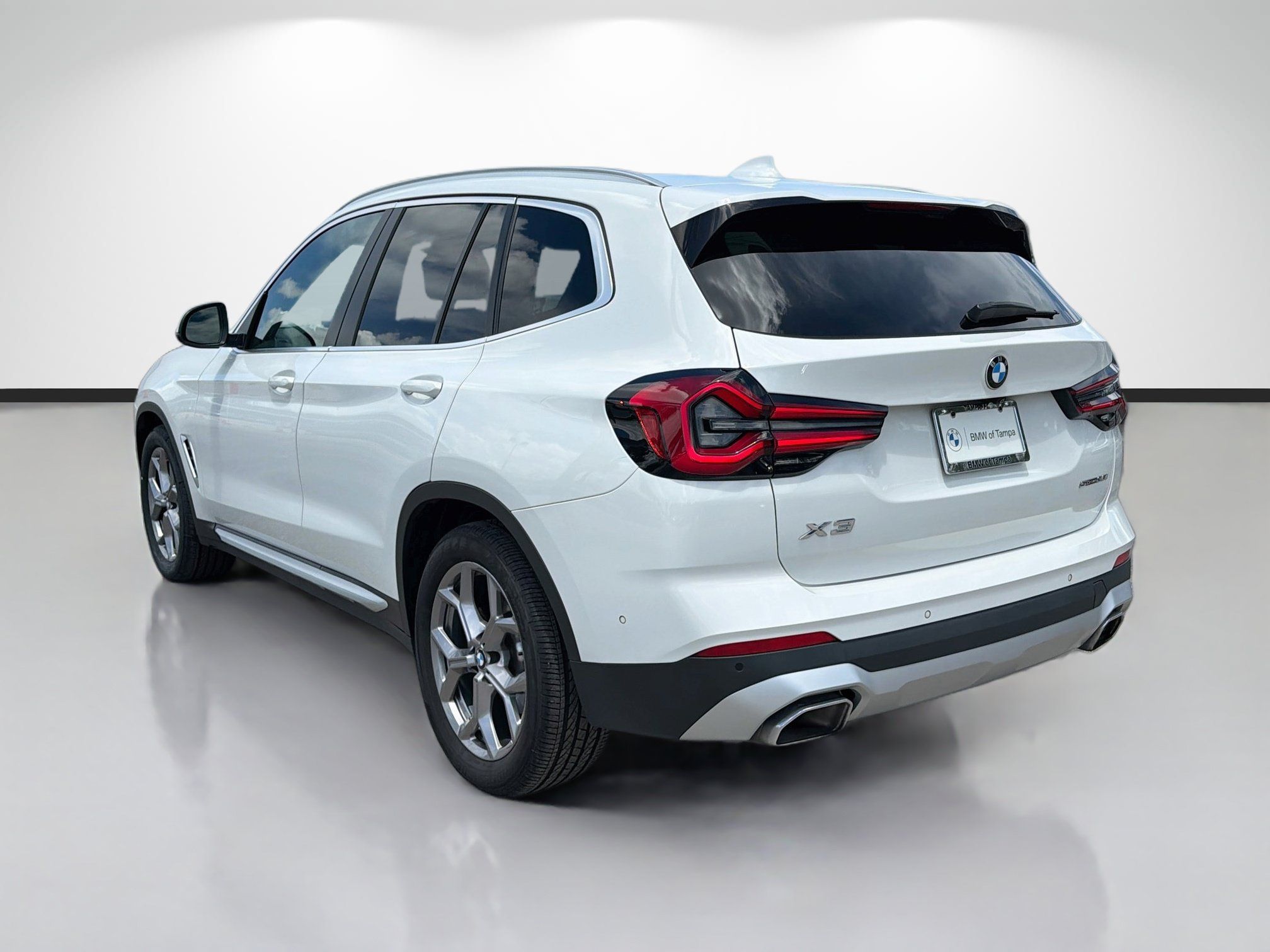 Used 2023 BMW X3 sDrive30i w/ Convenience Package RWD image 5