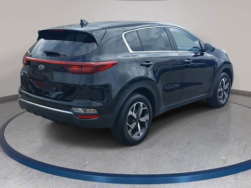 Used 2022 Kia Sportage LX AWD/4WD image 5
