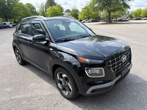 Used 2023 Hyundai Venue SEL FWD image 7