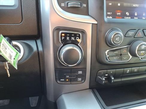 Used 2023 RAM 1500 Classic SLT w/ Trailer & Traction Group AWD/4WD image 23