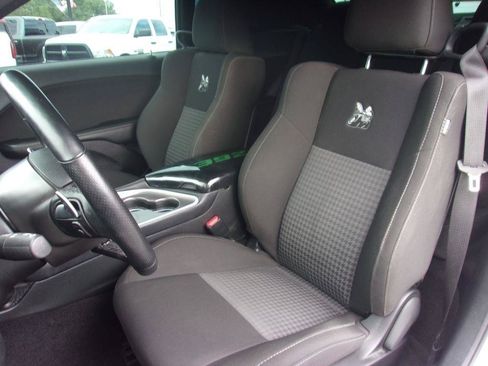 Used 2021 Dodge Challenger R/T Scat Pack RWD image 7