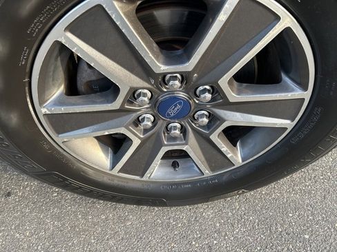 Used 2017 Ford F150 XLT image 10