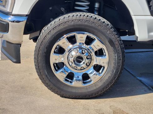 Certified 2024 Ford F250 Lariat w/ Chrome Package image 10