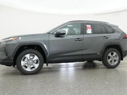 New 2025 Toyota RAV4 XLE image 18