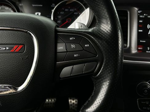 Used 2019 Dodge Charger Scat Pack w/ Dynamics Package RWD image 16