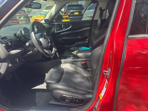 Used 2019 MINI Cooper Clubman S image 9