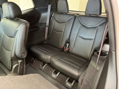 Used 2024 Cadillac XT6 Premium Luxury w/ LPO, Floor Liner Package image 10