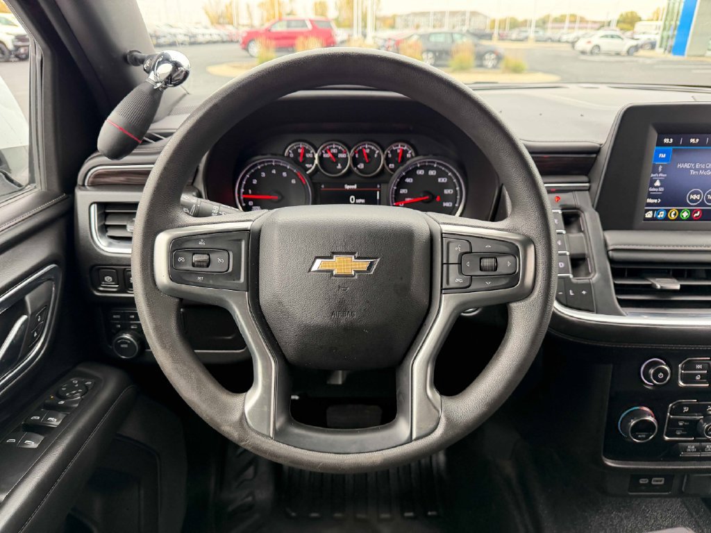 Used 2023 Chevrolet Tahoe 4WD image 32