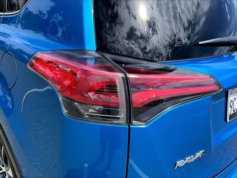 Used 2016 Toyota RAV4 XLE image 28