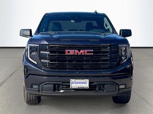 New 2026 GMC Sierra 1500 Elevation image 2