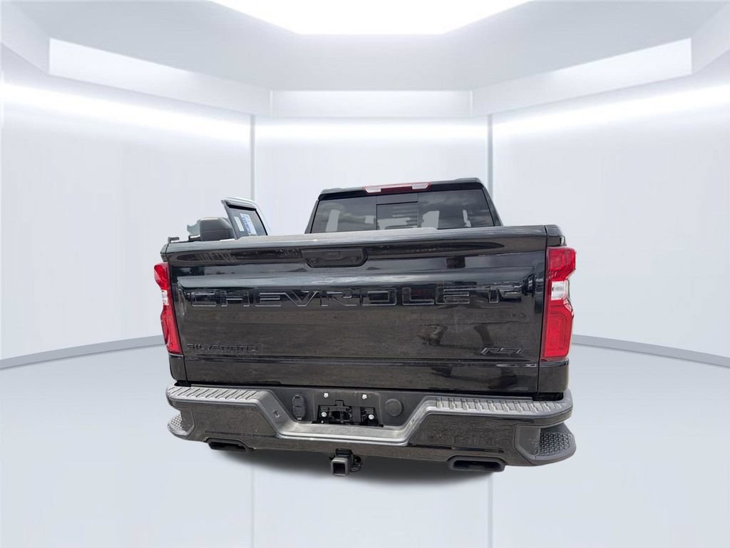 Used 2025 Chevrolet Silverado 1500 RST AWD/4WD image 11