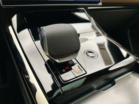 New 2026 Land Rover Range Rover Sport SE AWD/4WD image 12