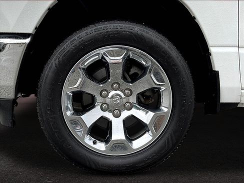Used 2022 RAM 1500 Big Horn AWD/4WD image 33